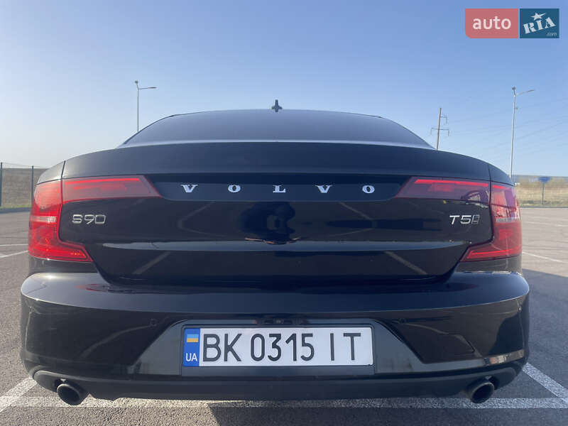 Седан Volvo S90 2017 в Киеве