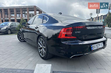 Седан Volvo S90 2018 в 