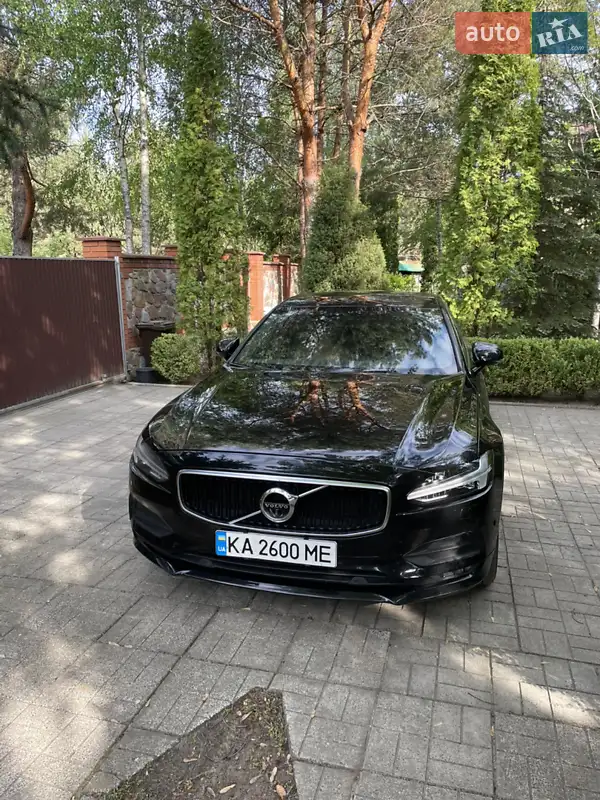 Volvo S90