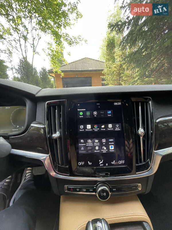 Седан Volvo S90 2017 в Киеве