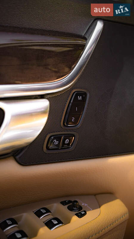 Седан Volvo S90 2017 в Львове