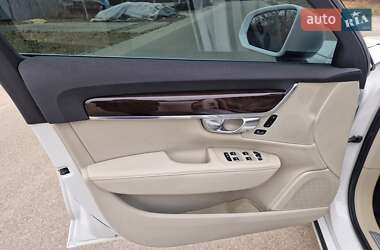 Седан Volvo S90 2017 в 