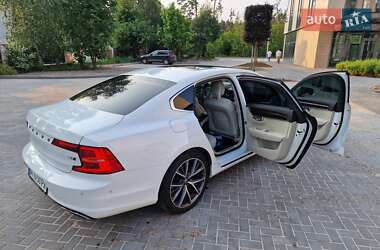 Седан Volvo S90 2017 в 