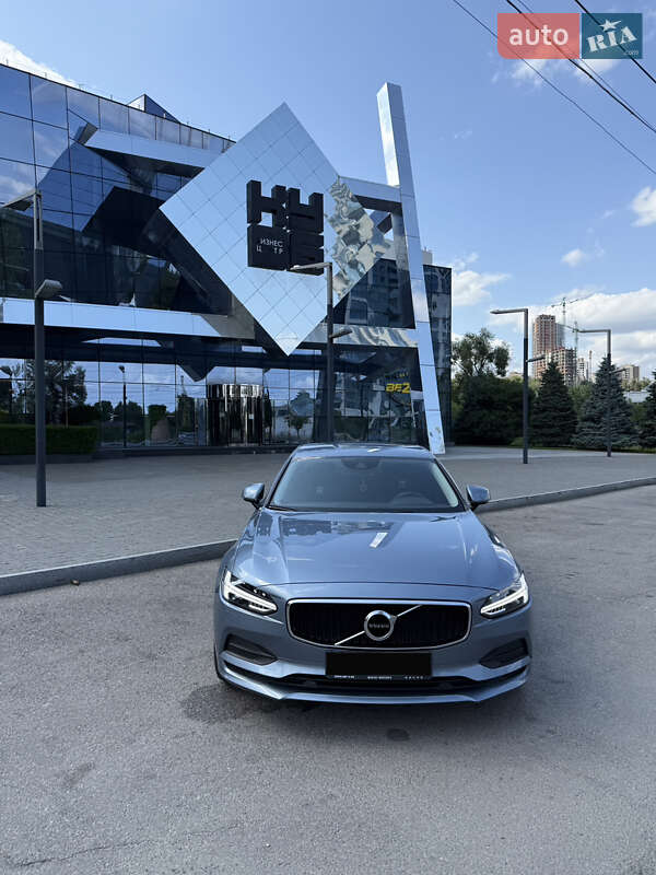 Volvo S90 2017