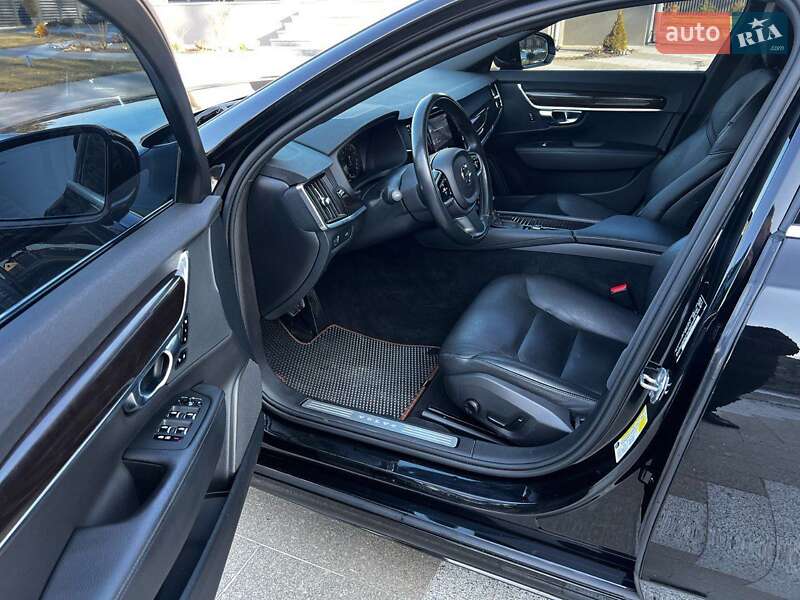 Седан Volvo S90 2018 в Киеве