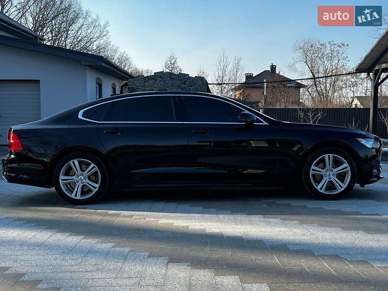 Седан Volvo S90 2018 в Киеве