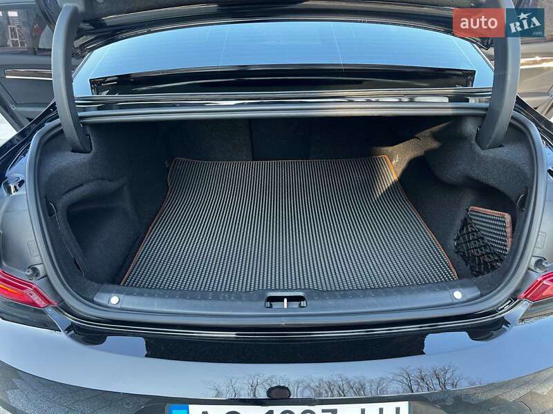Седан Volvo S90 2018 в Киеве