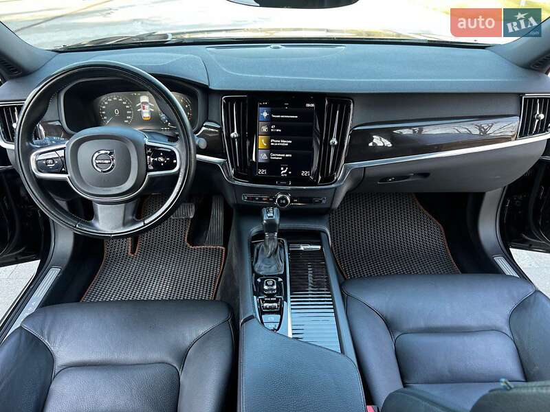 Седан Volvo S90 2018 в Киеве