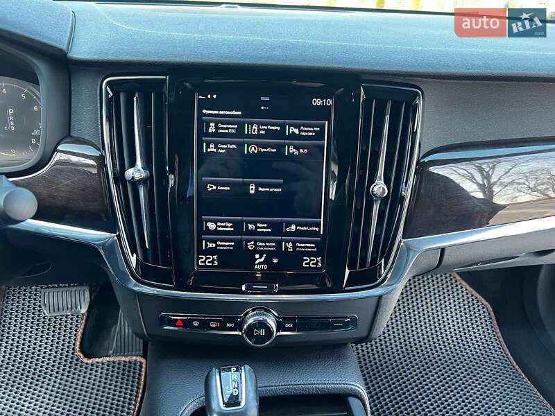 Седан Volvo S90 2018 в Киеве