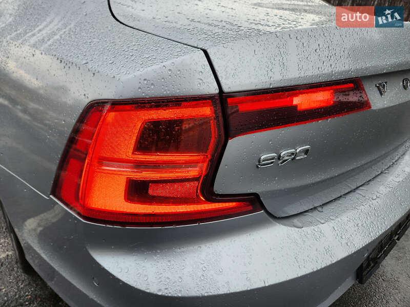 Седан Volvo S90 2017 в Киеве