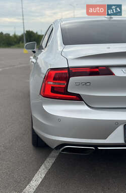 Седан Volvo S90 2017 в 