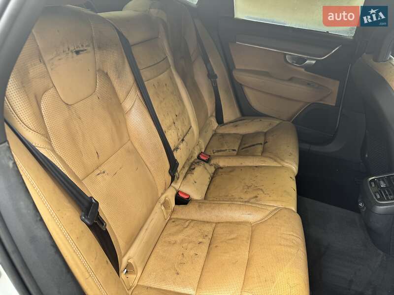 Седан Volvo S90 2016 в Ивано-Франковске