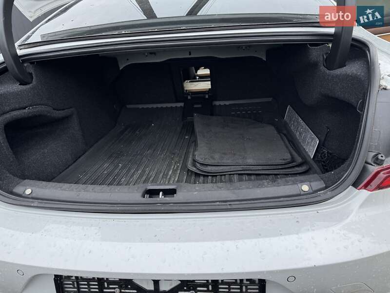 Седан Volvo S90 2016 в Ивано-Франковске