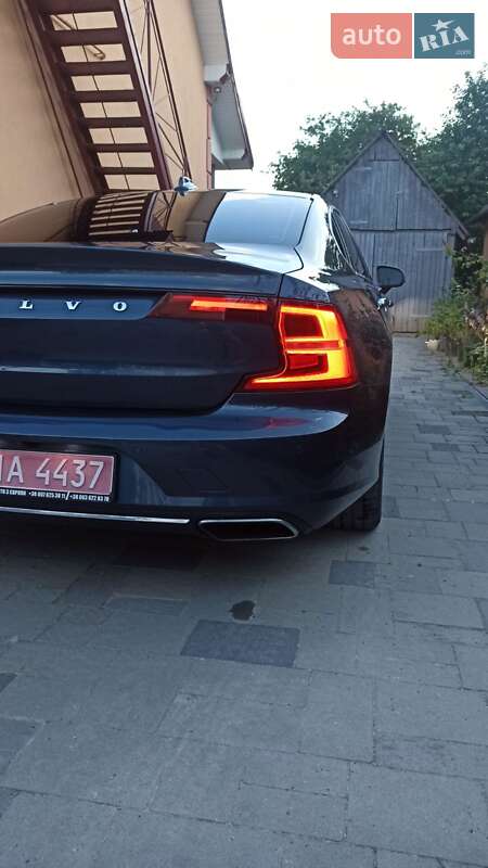 Седан Volvo S90 2017 в Трускавце