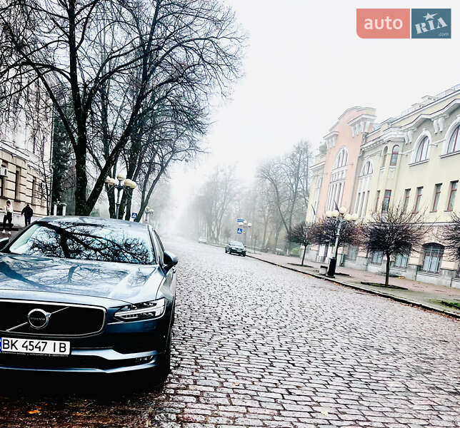 Седан Volvo S90 2017 в Полтаві