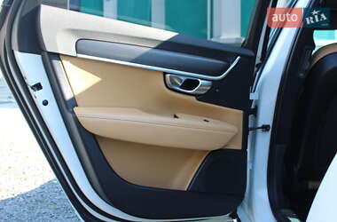Седан Volvo S90 2016 в 