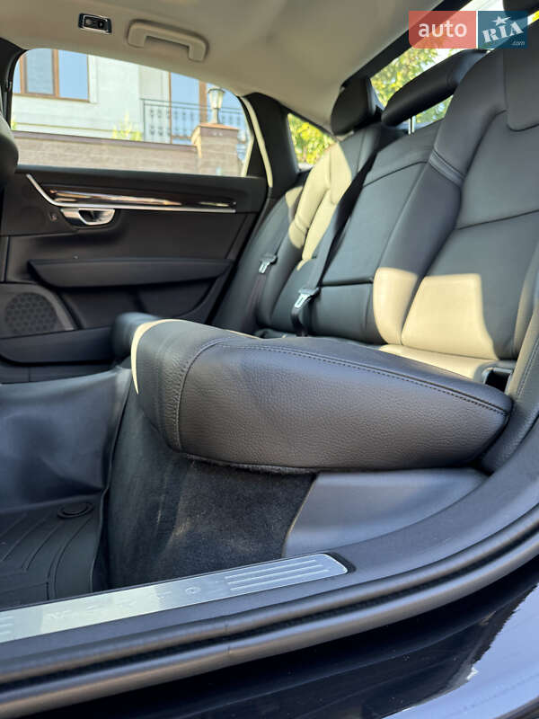 Седан Volvo S90 2018 в Киеве фото 41 Седан Volvo S90 2018 в Киеве