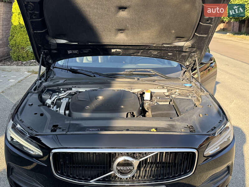 Седан Volvo S90 2018 в Киеве фото 45 Седан Volvo S90 2018 в Киеве