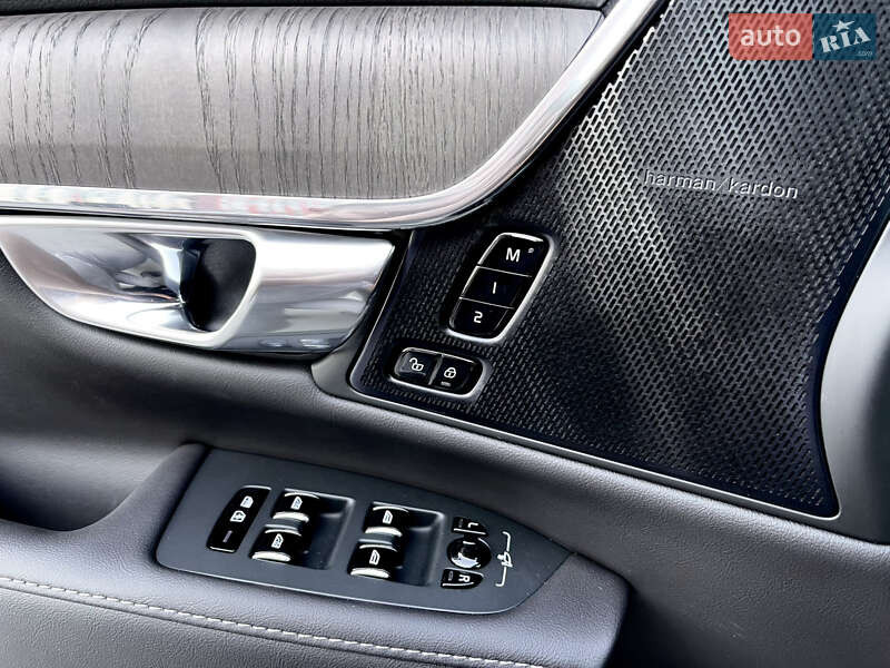 Седан Volvo S90 2024 в Киеве фото 37 Седан Volvo S90 2024 в Киеве