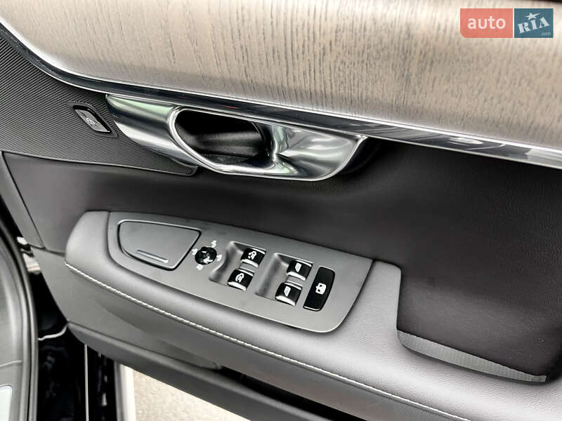 Седан Volvo S90 2024 в Киеве фото 2 Седан Volvo S90 2024 в Киеве