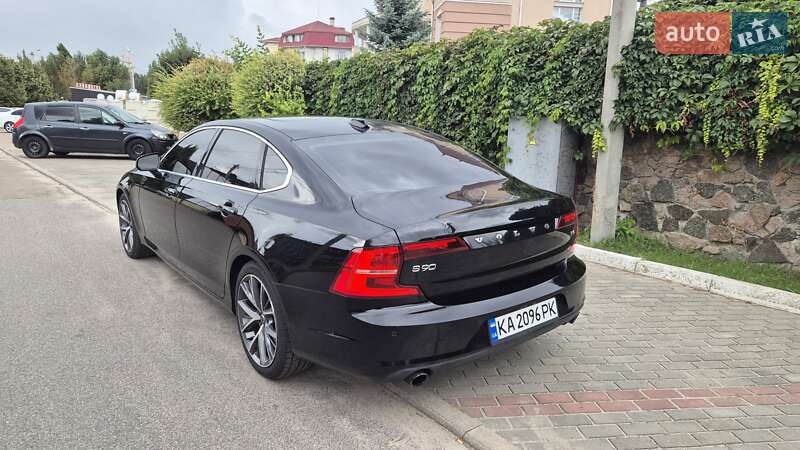 Седан Volvo S90 2017 в Киеве