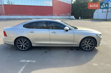 Седан Volvo S90 2016 в 