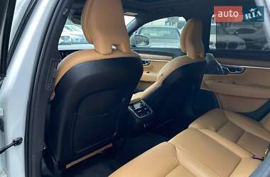 Седан Volvo S90 2019 в 