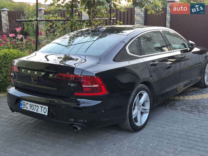 Седан Volvo S90 2017 в Львове