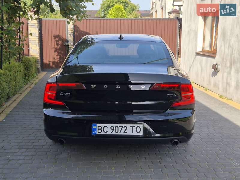 Седан Volvo S90 2017 в Львове