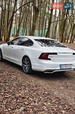 Седан Volvo S90 2016 в 