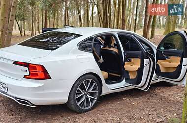 Седан Volvo S90 2016 в 