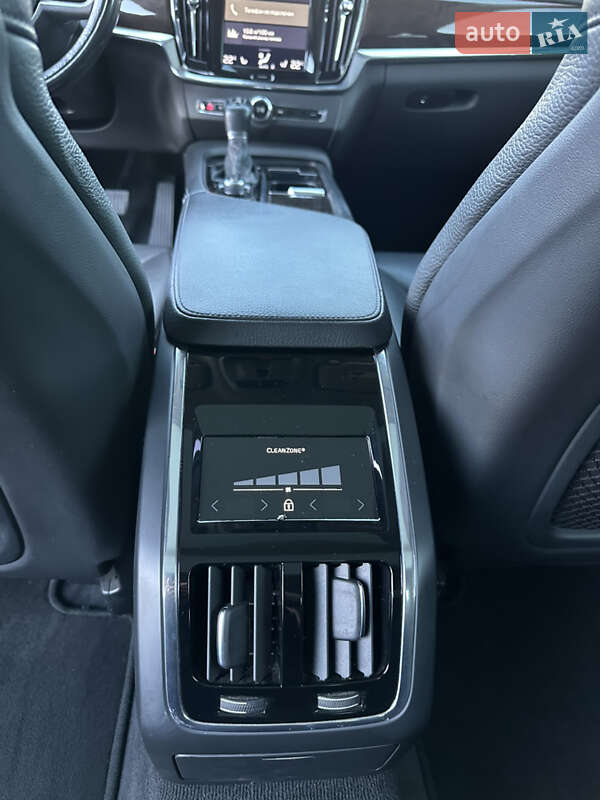 Седан Volvo S90 2017 в Жовкве