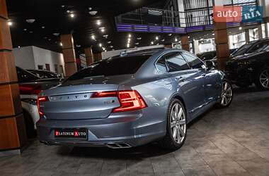 Седан Volvo S90 2017 в 