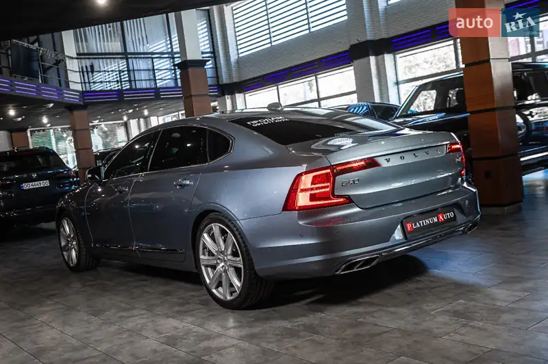 Volvo S90 2017 VIN LVY992ML9JP038356 фото оголошення 44 з 123