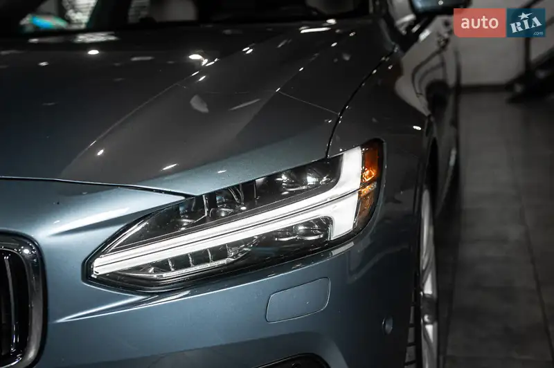 Volvo S90 2017 VIN LVY992ML9JP038356 фото оголошення 73 з 123