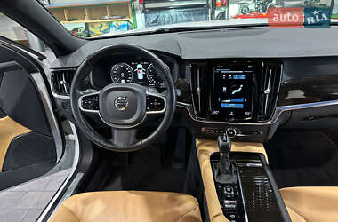 Седан Volvo S90 2017 в 