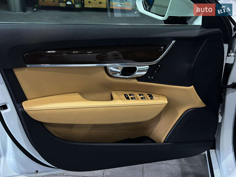 Седан Volvo S90 2017 в Коломые