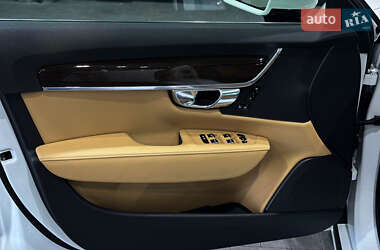 Седан Volvo S90 2017 в 