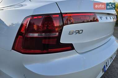 Седан Volvo S90 2017 в 