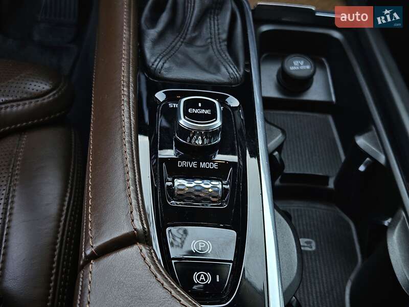 Седан Volvo S90 2017 в Ивано-Франковске