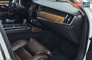 Седан Volvo S90 2017 в 
