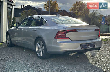 Седан Volvo S90 2017 в 