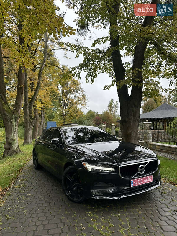 Седан Volvo S90 2017 в Жовкве