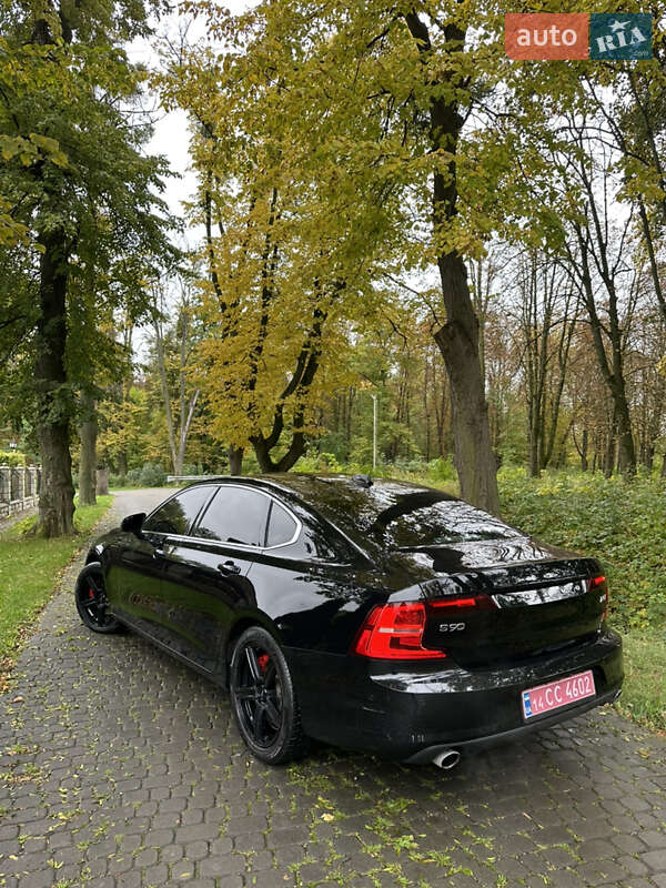 Седан Volvo S90 2017 в Жовкве