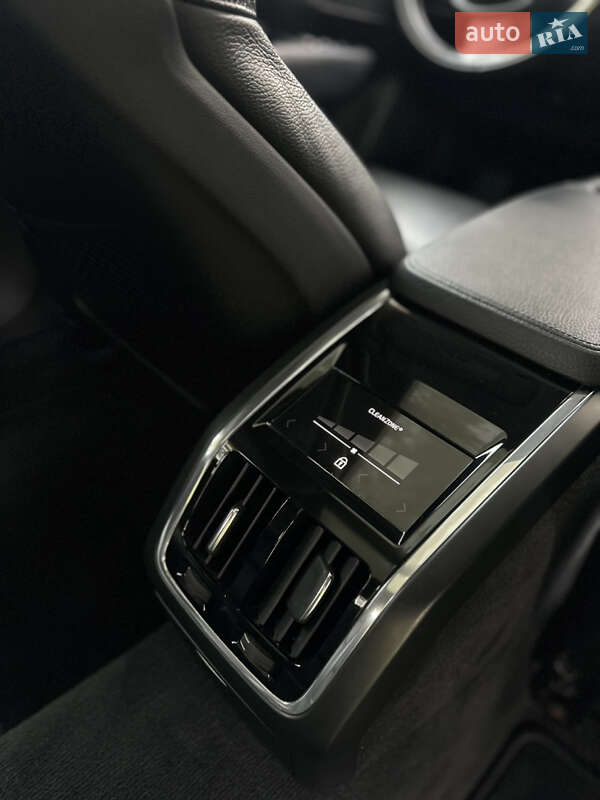 Седан Volvo S90 2017 в Жовкве