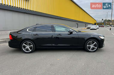 Седан Volvo S90 2017 в 