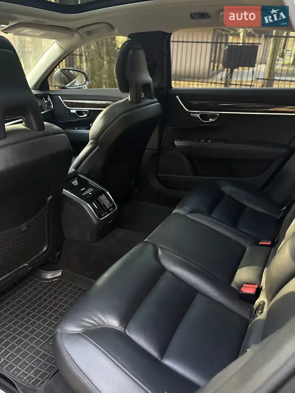 Volvo S90 2017 VIN LVY992MKXJP035828 фото оголошення 10 з 67