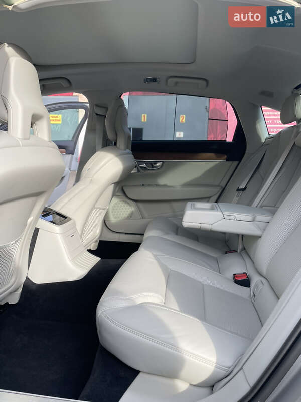 Седан Volvo S90 2017 в Києві фото 10 Седан Volvo S90 2017 в Києві