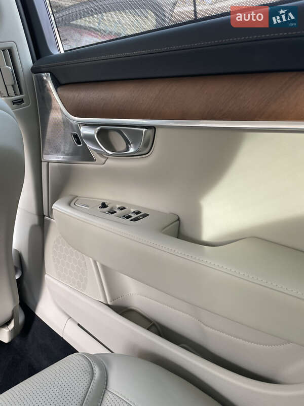 Седан Volvo S90 2017 в Києві фото 14 Седан Volvo S90 2017 в Києві