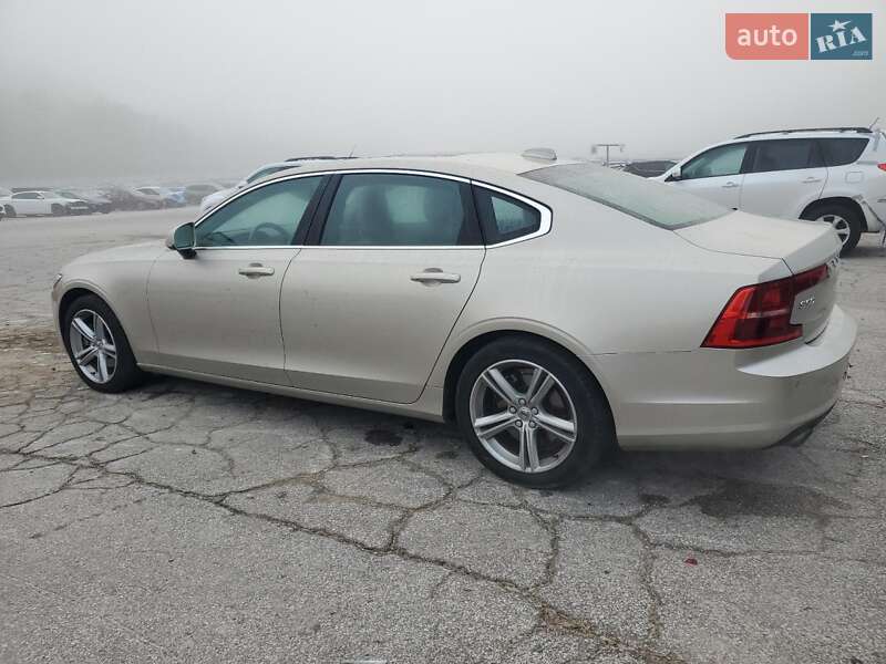 Седан Volvo S90 2018 в Івано-Франківську